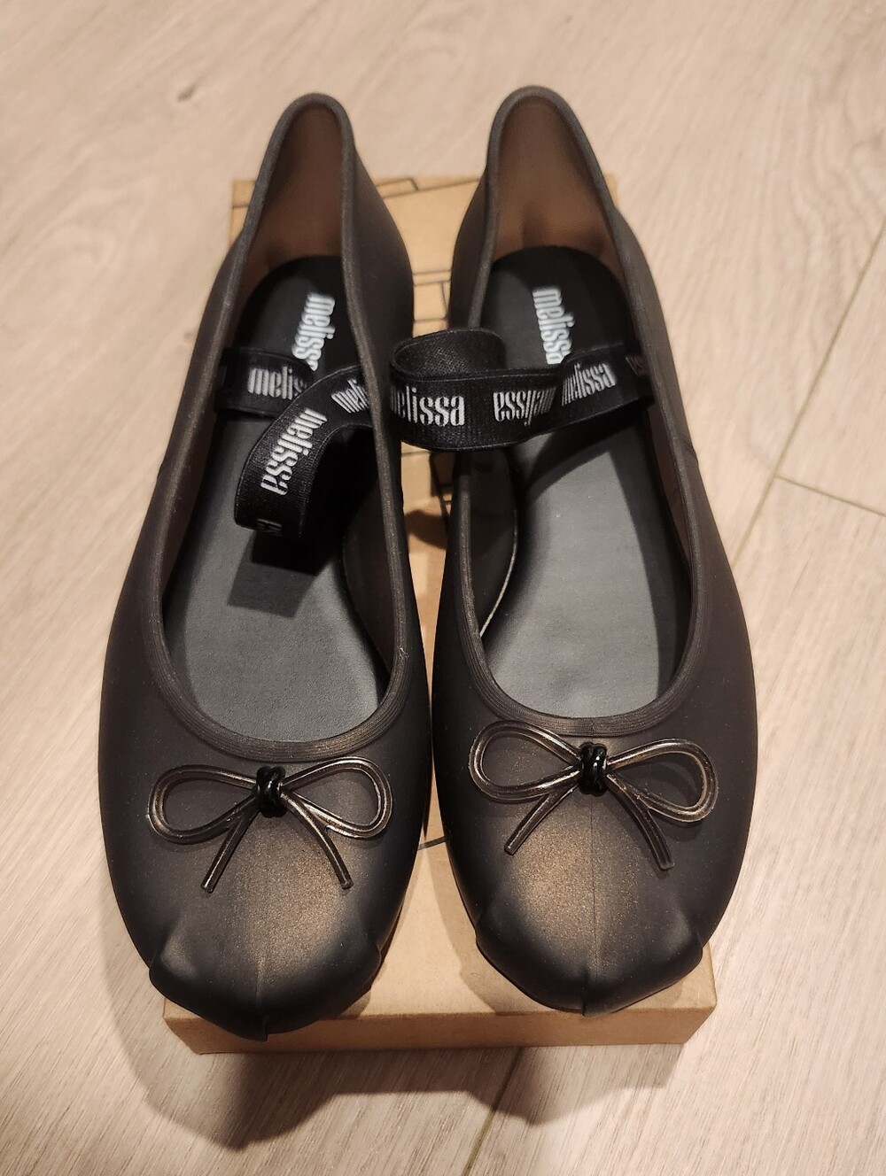 Melissa Sophie Flat